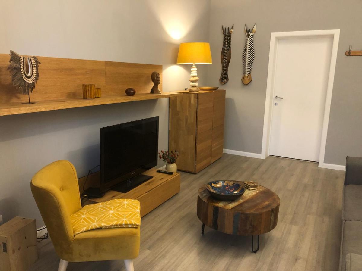 Ferienwohnung Claire Et Liege, Toute Une Histoire... Exterior foto